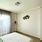 Ocean View Two Bedroom 格拉纳迪利亚-德阿沃纳