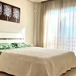 Ocean View Two Bedroom 公寓