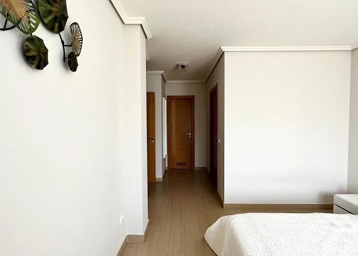 Ocean View Two Bedroom * גרנדילה דה אבונה